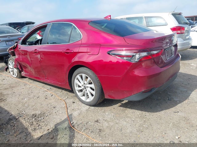 Toyota CAMRY LE 2022 4T1C11AK2NU678387 Image 3