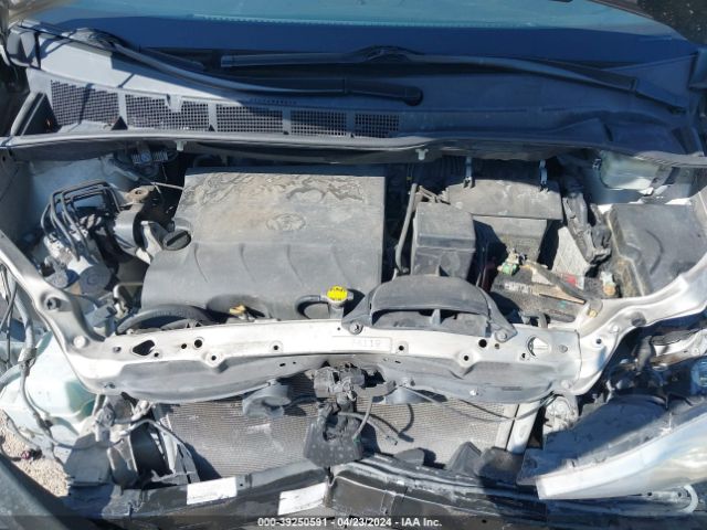 5TDYK3DC0GS729545 Toyota Sienna Xle 8 Passenger