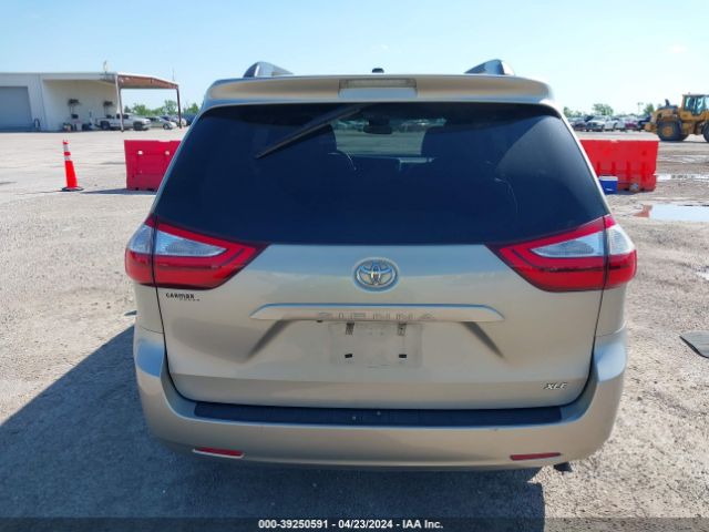 5TDYK3DC0GS729545 Toyota Sienna Xle 8 Passenger