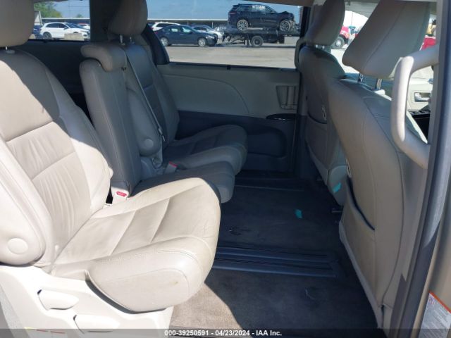 5TDYK3DC0GS729545 Toyota Sienna Xle 8 Passenger