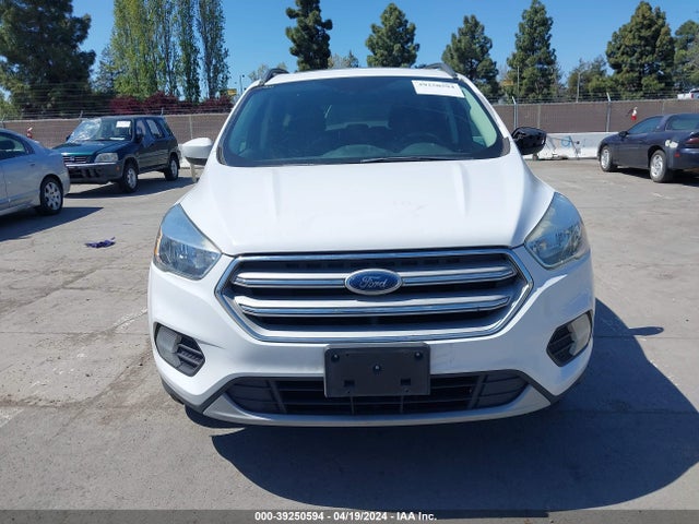 Ford ESCAPE SE 2018 1FMCU0GD1JUB28263 Image 12