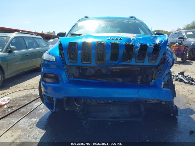 1C4PJMAB8HW605444 Jeep Cherokee Altitude 4x4