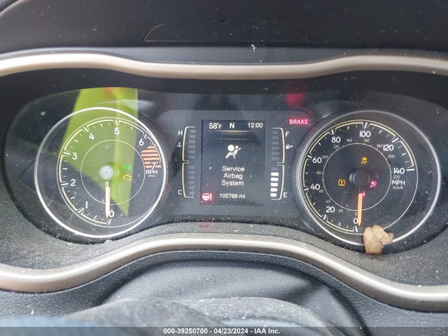 1C4PJMAB8HW605444 Jeep Cherokee Altitude 4x4