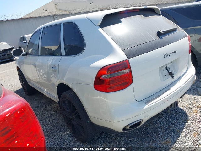 2008 PORSCHE CAYENNE WP1AA29P08LA11084 Photo 2