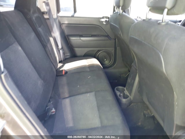 1C4NJPBA6FD399211 Jeep Patriot Altitude Edition