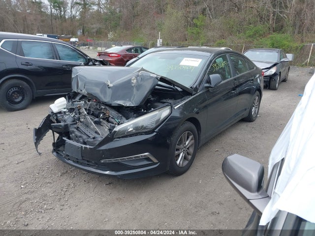 Hyundai SONATA SE 2015 5NPE24AF5FH002610 Image 2