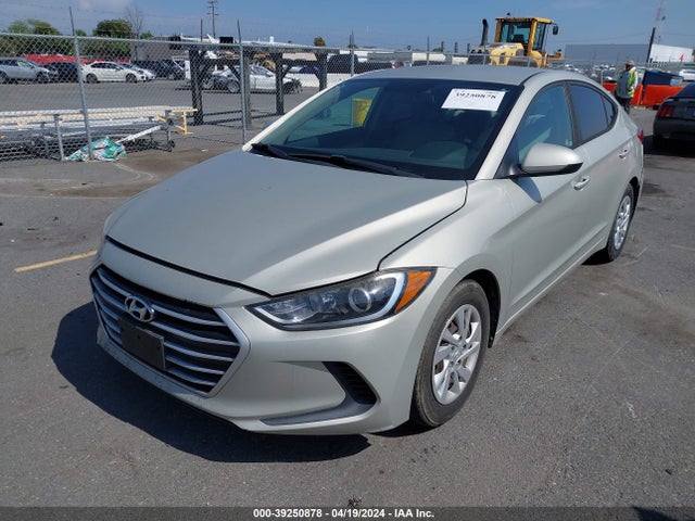 Hyundai ELANTRA SE 2017 5NPD74LF7HH064135 Image 2