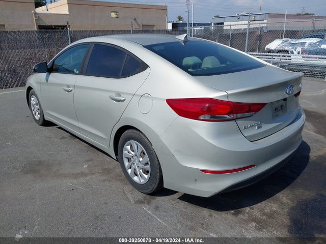 Hyundai ELANTRA SE 2017 5NPD74LF7HH064135 Image 3