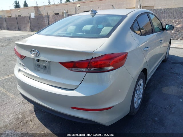 Hyundai ELANTRA SE 2017 5NPD74LF7HH064135 Image 4