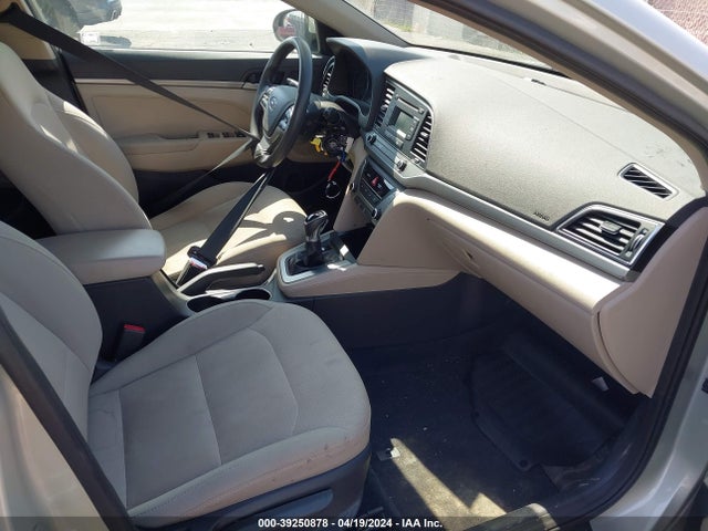 Hyundai ELANTRA SE 2017 5NPD74LF7HH064135 Image 5