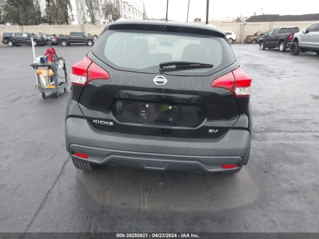3N1CP5CU2KL544609 Nissan KICKS SV