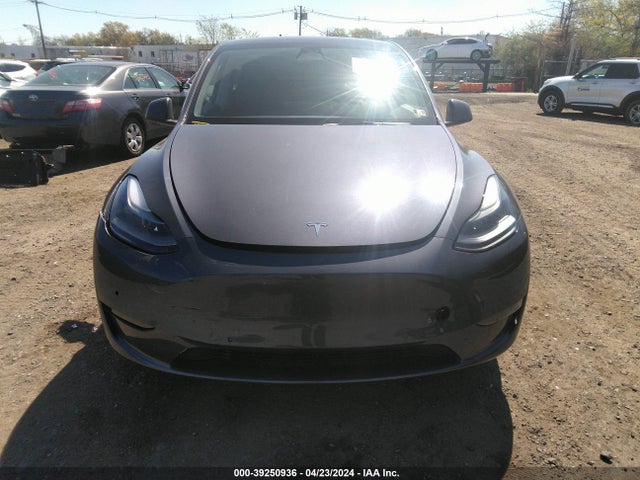 7SAYGDEF5NF456557 Tesla Model Y Performance Dual Motor All-wheel Drive