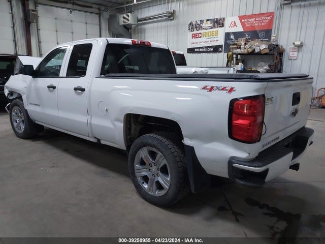 Chevrolet Silverado 1500 Custom 2017 1GCVKPEC0HZ133618 Image 3