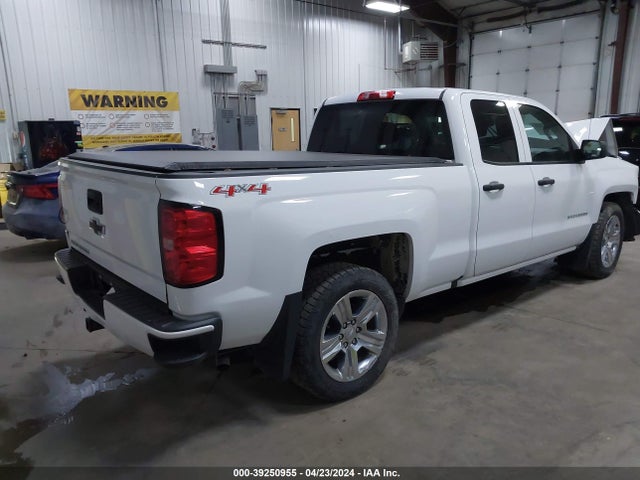 Chevrolet Silverado 1500 Custom 2017 1GCVKPEC0HZ133618 Image 4