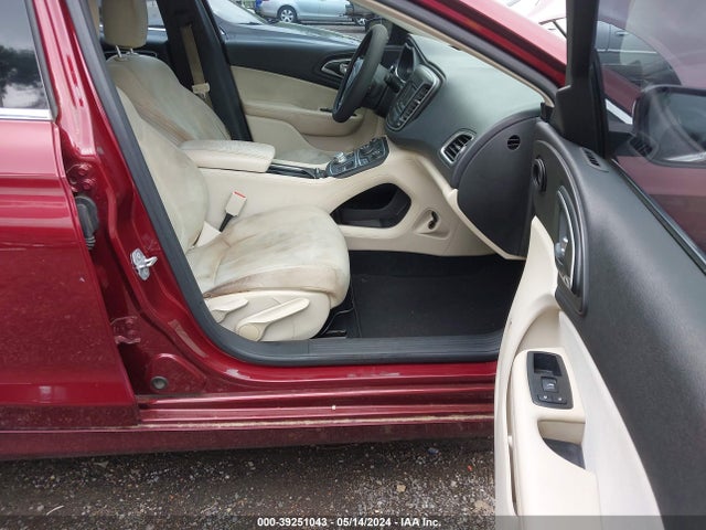 1C3CCCAB3FN560083 Chrysler 200 Limited
