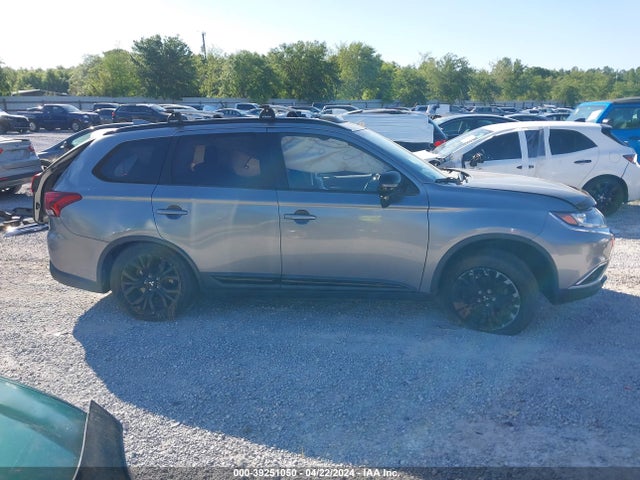 Mitsubishi Outlander Le 2018 JA4AD3A32JZ027372 Image 14