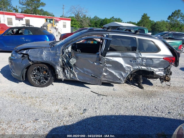 Mitsubishi Outlander Le 2018 JA4AD3A32JZ027372 Image 15