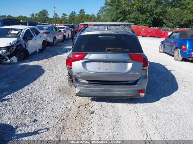 Mitsubishi Outlander Le 2018 JA4AD3A32JZ027372 Image 17