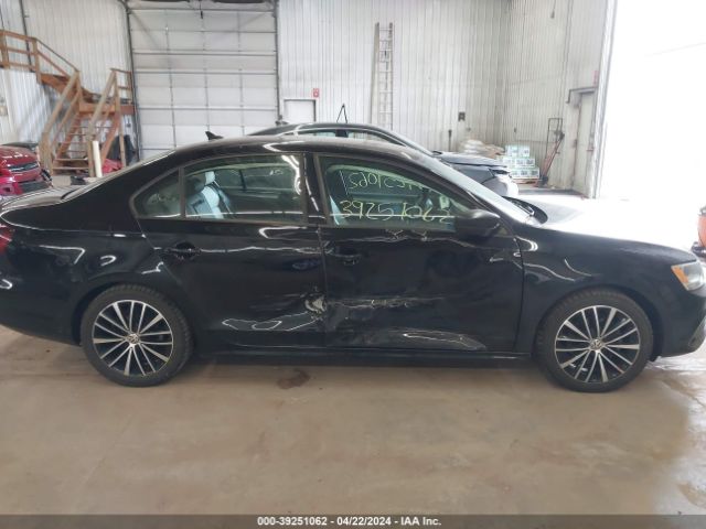 3VWD17AJXGM411067 Volkswagen Jetta 1.8t Sport