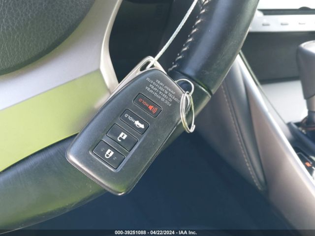 JTHBA1D2XH5053597 Lexus IS 200T