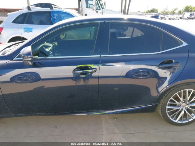 JTHBA1D2XH5053597 Lexus IS 200T