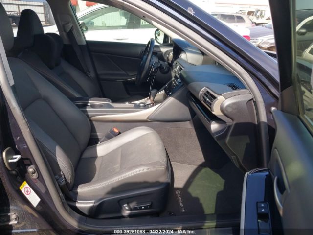 JTHBA1D2XH5053597 Lexus IS 200T