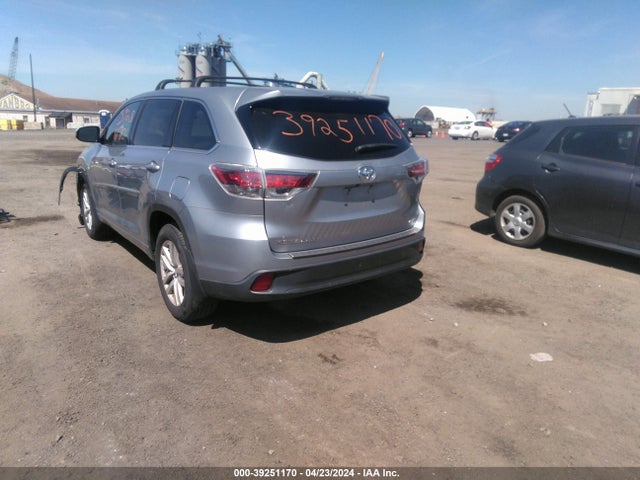 Toyota Highlander Le V6 2016 5TDBKRFH7GS287378 Image 3