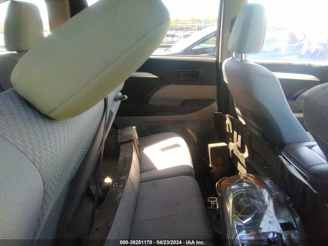 Toyota Highlander Le V6 2016 5TDBKRFH7GS287378 Image 8