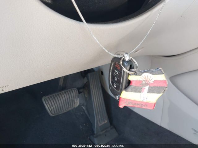 KM8J23A47KU869056 Hyundai TUCSON SE