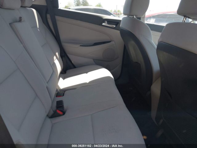 KM8J23A47KU869056 Hyundai TUCSON SE