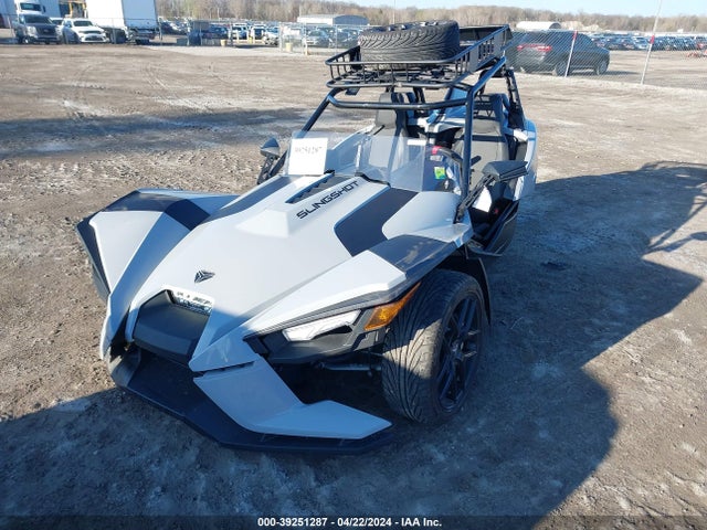 2022 POLARIS SLINGSHOT S WITH TECHNOLOGY PACKAGE VIN: 57XAATHD1N8151729