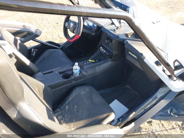 2022 POLARIS SLINGSHOT S WITH TECHNOLOGY PACKAGE VIN: 57XAATHD1N8151729