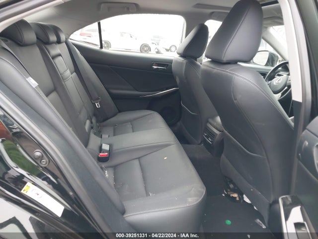 JTHBA1D25G5005570 Lexus IS 200T