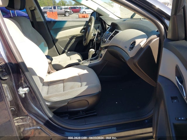 Chevrolet Cruze 1lt Auto 2015 1G1PC5SB7F7281580 Image 5