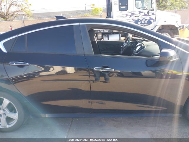 Chevrolet VOLT LT 2018 1G1RC6S50JU113640 Image 14