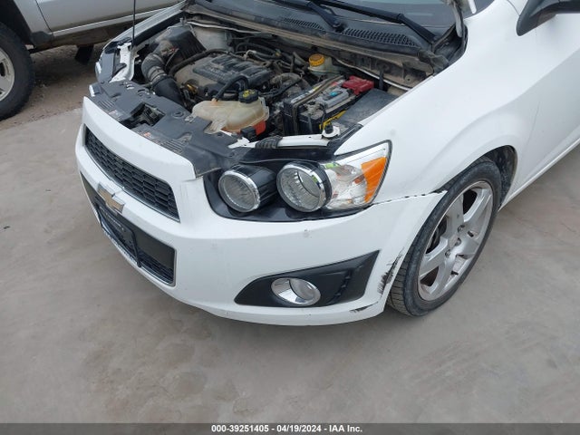 Chevrolet Sonic Ltz Auto 2016 1G1JE5SBXG4136701 Image 6
