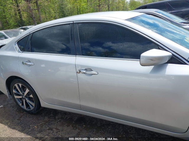 Nissan Altima 2.5 Sr 2017 1N4AL3AP4HC127438 Image 14