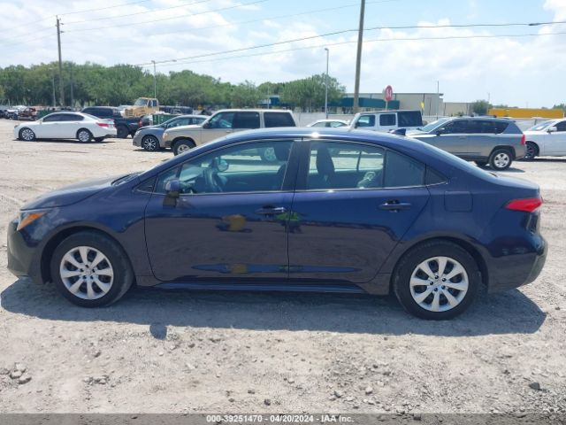 5YFEPMAE7MP228494 Toyota COROLLA LE