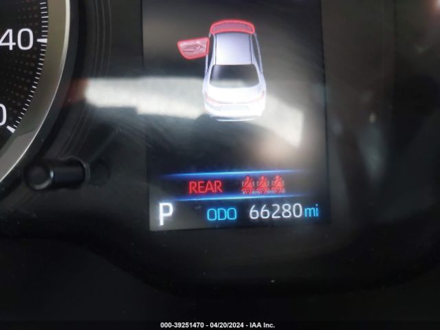 5YFEPMAE7MP228494 Toyota COROLLA LE