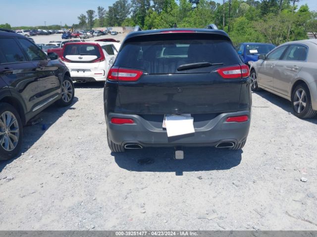 1C4PJMCS6GW227426 Jeep Cherokee Latitude