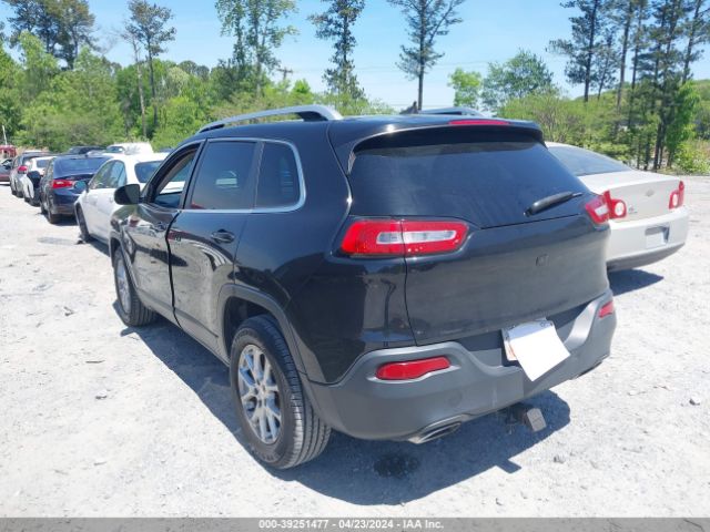 1C4PJMCS6GW227426 Jeep Cherokee Latitude
