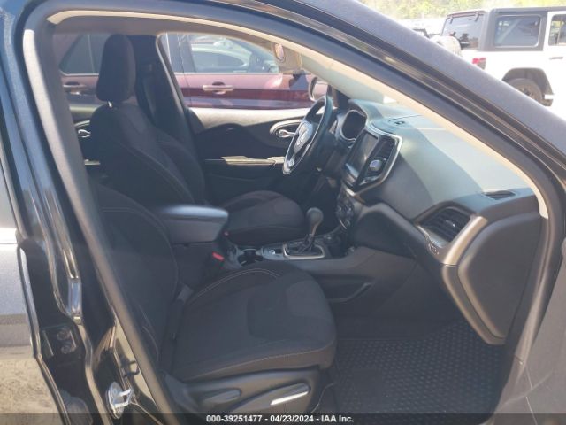 1C4PJMCS6GW227426 Jeep Cherokee Latitude