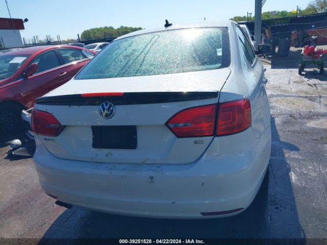 3VWD17AJ6EM211106 Volkswagen Jetta 1.8t Se