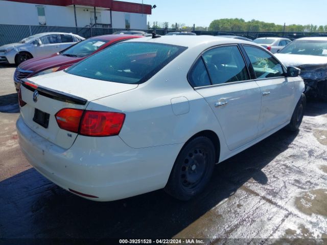 3VWD17AJ6EM211106 Volkswagen Jetta 1.8t Se