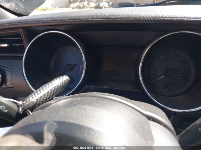 1FA6P8AM8G5323530 Ford Mustang V6