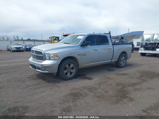 1C6RR7TT1HS792128 RAM 1500 Big Horn  4x4 6'4 Box