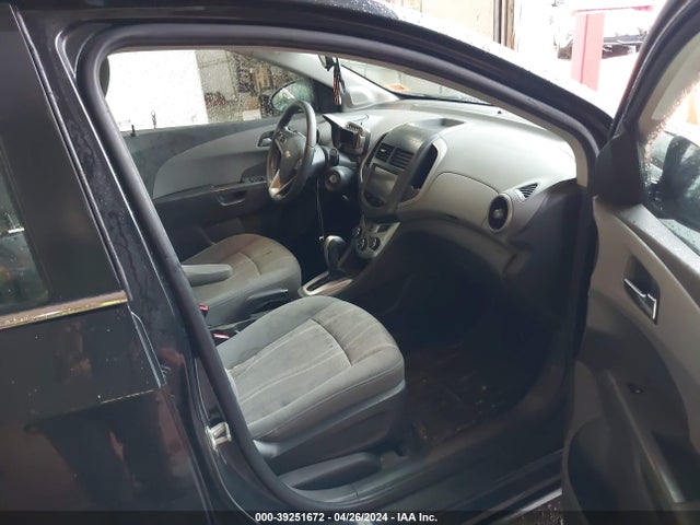 Chevrolet Sonic Lt Auto 2014 1G1JC5SG9E4181272 Image 5