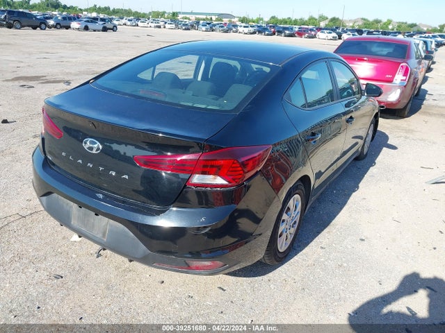 Hyundai ELANTRA SE 2019 KMHD74LF4KU849222 Image 4