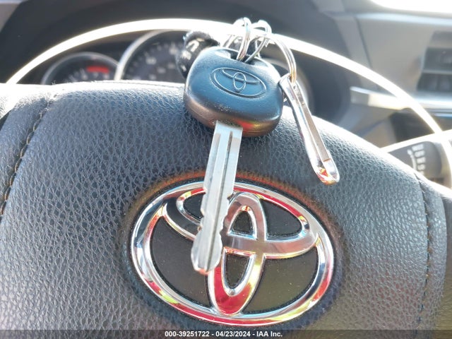 Toyota COROLLA L 2014 5YFBURHE9EP129370 Image 11