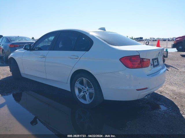 BMW 328I 2014 WBA3A5C58EP600923 Image 3